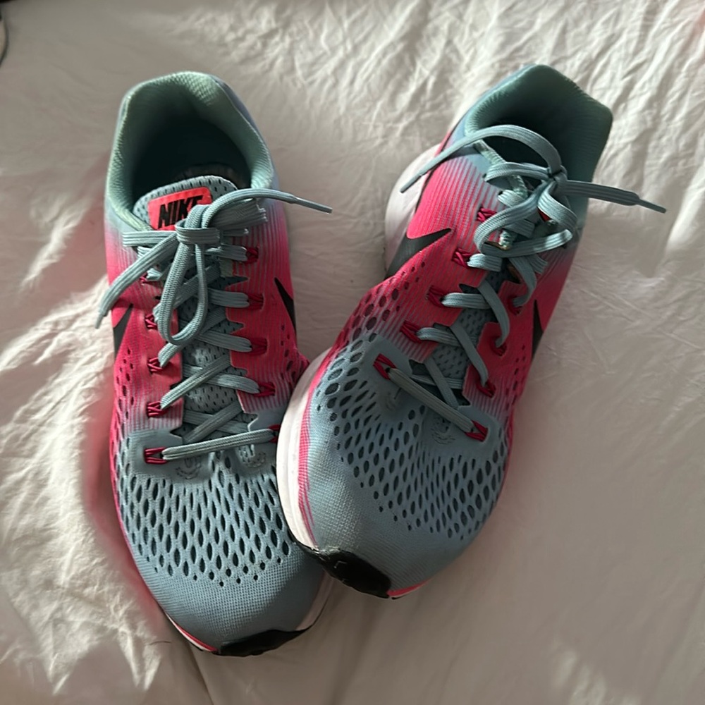 Nike women’s Sneakers